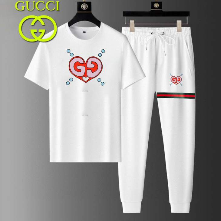 Picture of Gucci Shirt Pant Suits _SKUGucciM-5XL12yr44022152